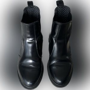 Dr Martens Flora Women’s Smooth Leather Chelsea Boot